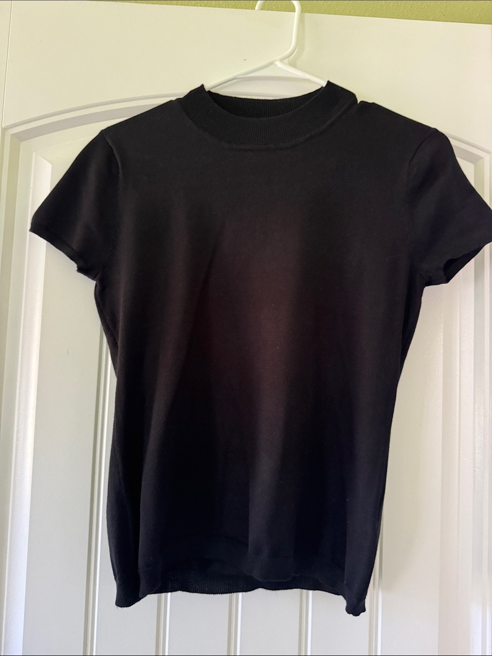 Philosophy Black Short Sleeve Crewneck Light Blouse